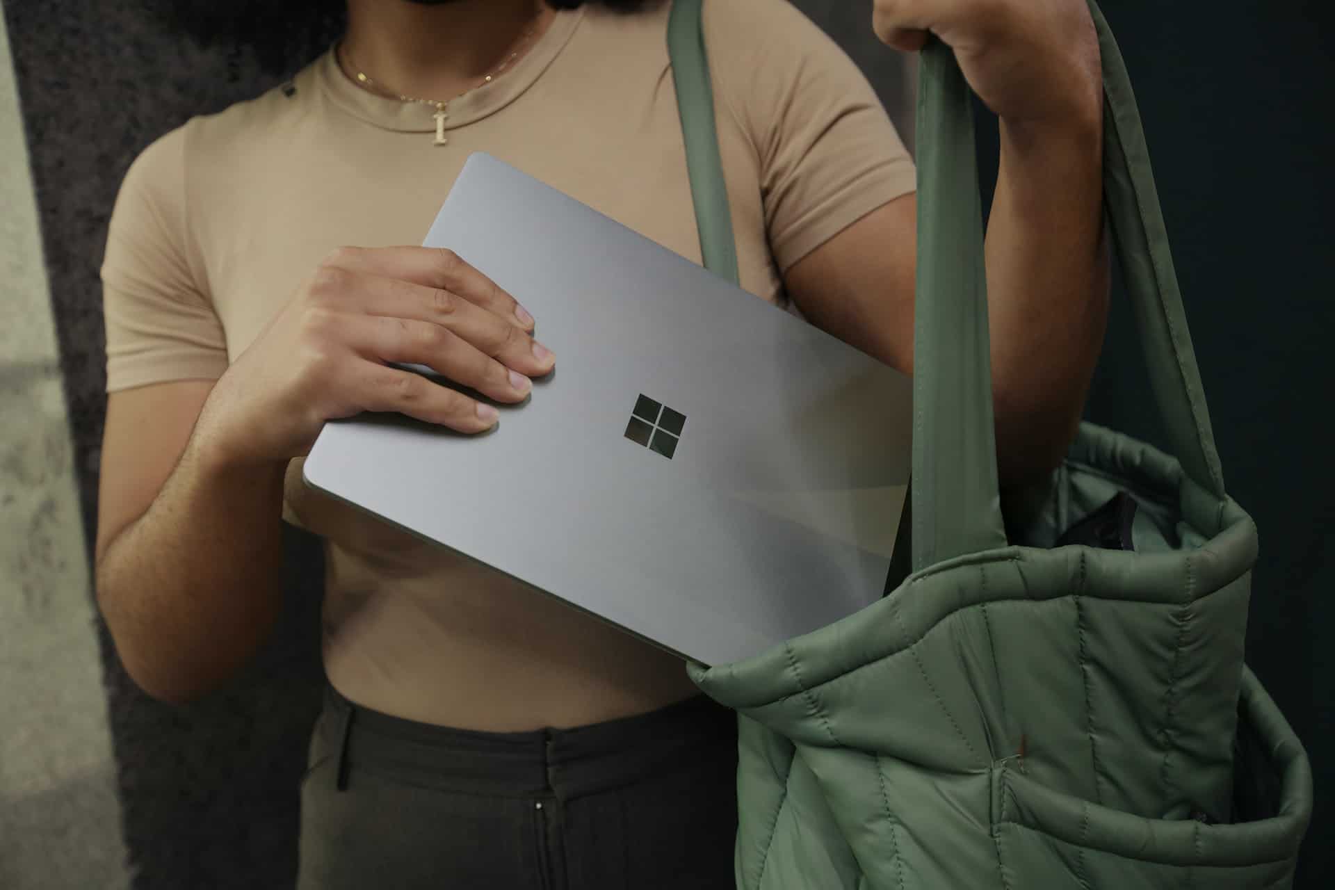 How to Create A Productivity Plan For The Year? 1 surface 97UNusNniMc unsplash