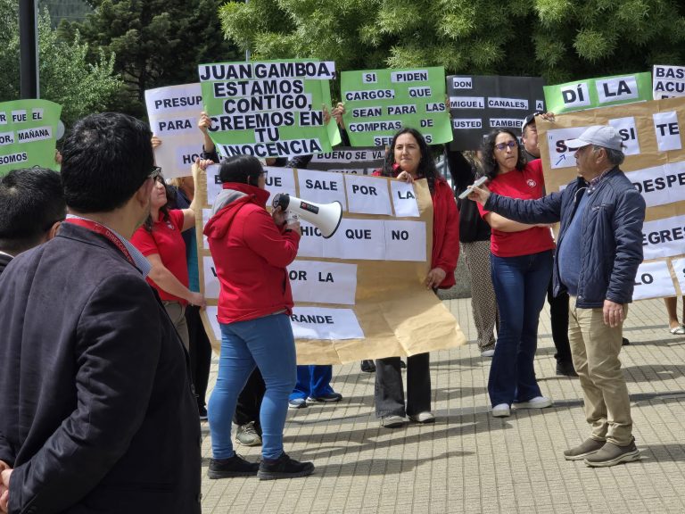 Funcionarios del Hospital de Curanilahue rechazan remoción de su director y denuncian irregularidades internas